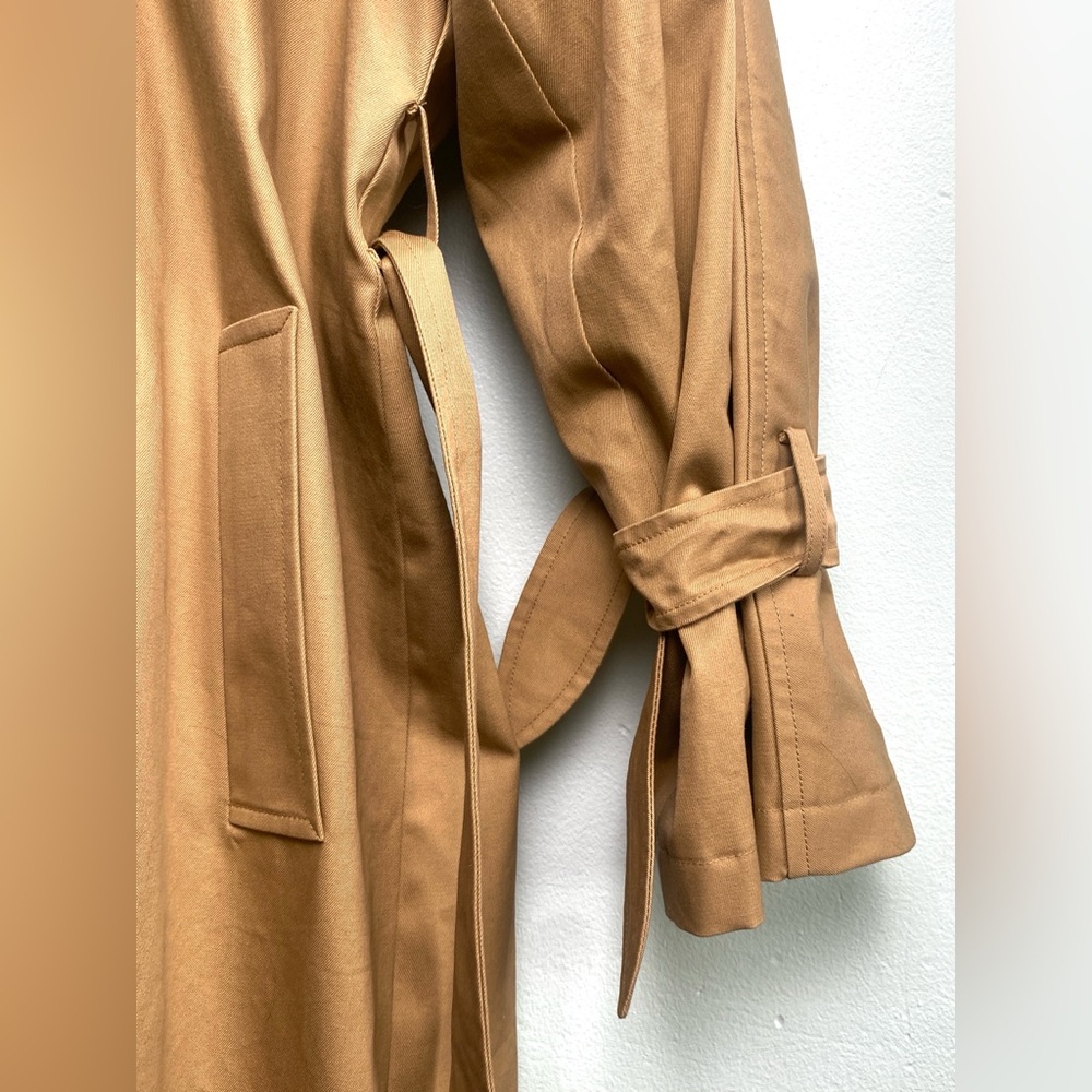 Classic Tan Trench Coat - Picture 6 of 8